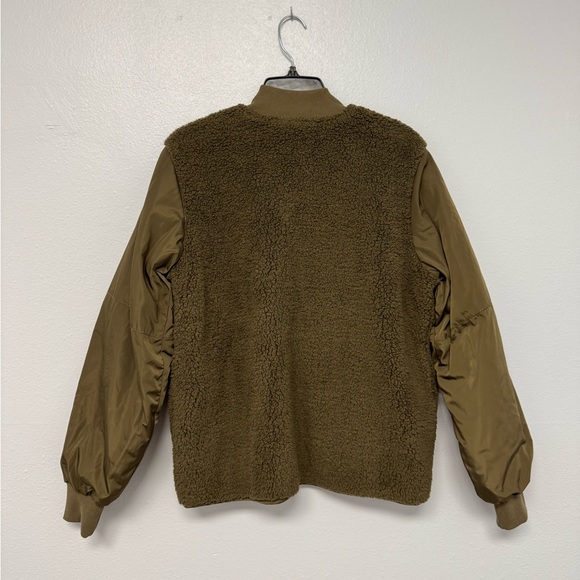 NWT! Sexy, light weight, bomber jacket! - Picture 2 of 2